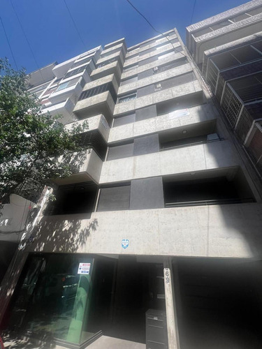 Departamento En Barrio Martin