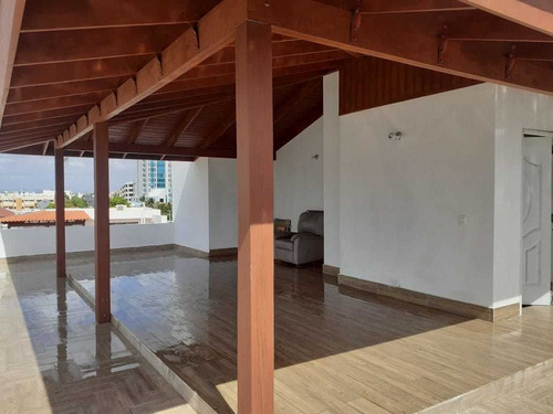 Vendo Penthouse De 3 Hab/ 300 Mt2 En El Mirador Norte, D.n.