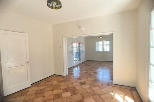 Gran Y Remodelada Casa En Ñuñoa