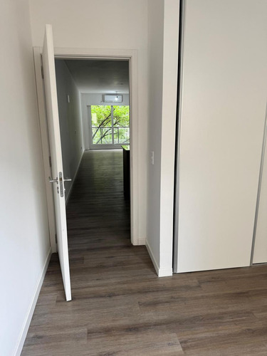 Venta Amplio Departamento De 2 Ambientes A Estrenar - Edificio Con Piscina Sum Parrilla Solarium