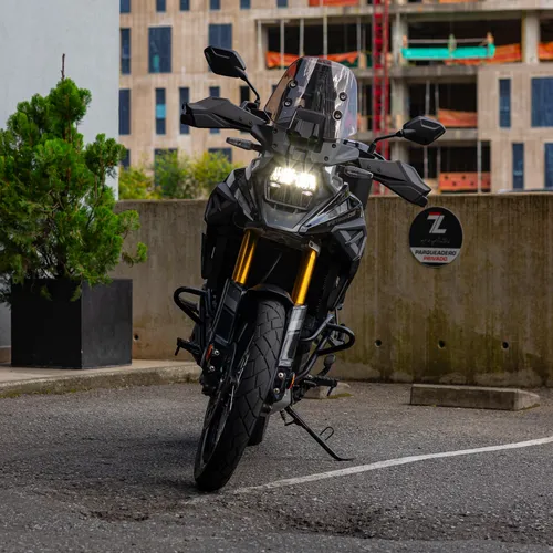 Suzuki V-strom 1050 2024