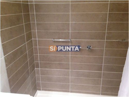 Imagen 27 de 30 de Apartamento En Brava, 2 Dormitorios Alquiler