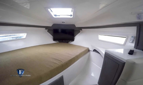 Crucero Custon Special Cross 2021 Mercury 250 Verado