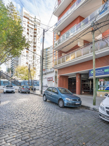 Departamento Reciclado Con Balcón Y Cochera Olivos