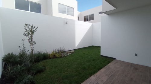 Casa En Venta En Metepec