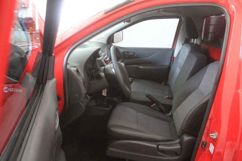 Imagen 9 de 15 de Nissan Estacas Np300 2019 2p L4/2.4 Man D/h P/seg