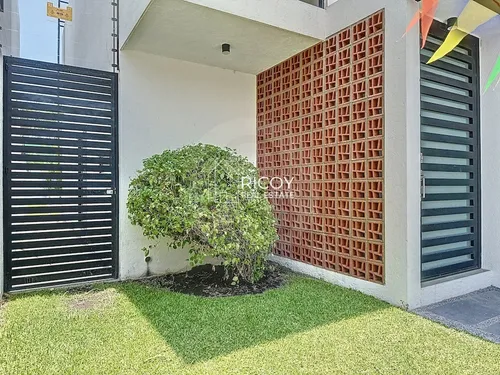 Casa En Venta En Fraccionamiento Real De Oaxtepec