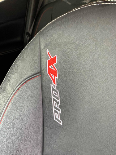 Imagen 5 de 12 de Nissan Frontier Pro-4x
