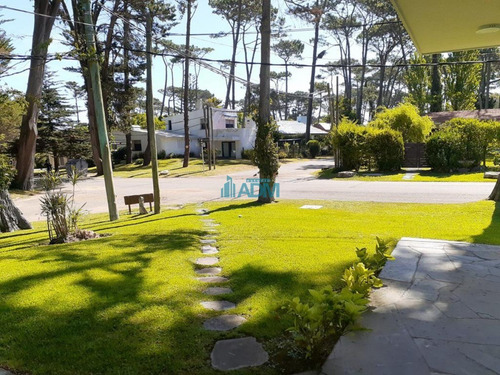 Imagen 21 de 24 de Casa En San Rafael, Buena Construcción- Ref: 134