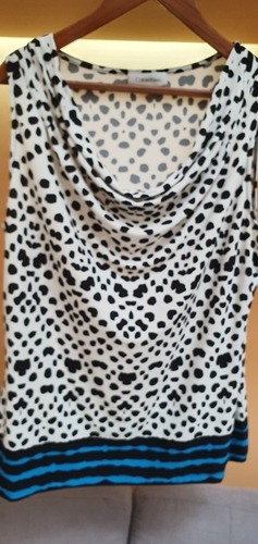 Remera Calvin Klein, No Uma, No Zara, No Cher, No Jazmín Che