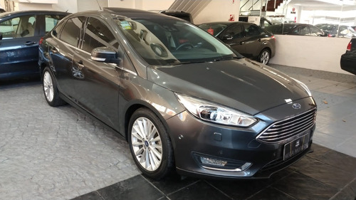 Imagen 14 de 15 de Ford Focus Titanium 2017