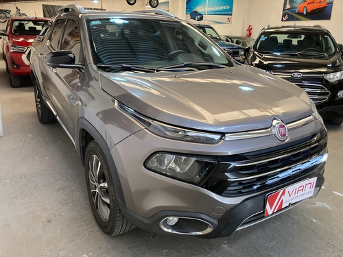 Imagen 3 de 12 de Fiat Toro Volcano 4x4