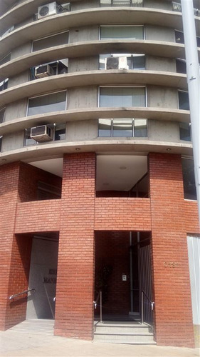 Oficina En Arriendo En Providencia Frente Costanera Center