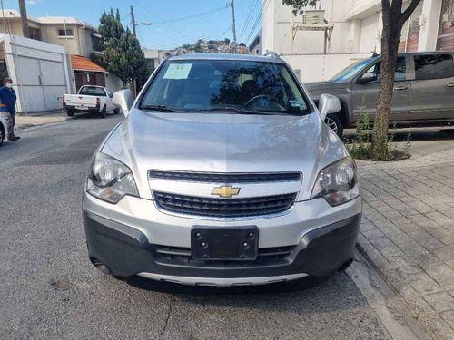 Imagen 8 de 11 de Chevrolet Captiva 2015 5p Ls L4/2.4 Aut