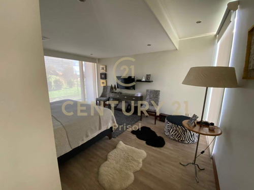 Imagen 23 de 26 de Venta De Casa Residencial En Exclusivo Sector Portal De L...