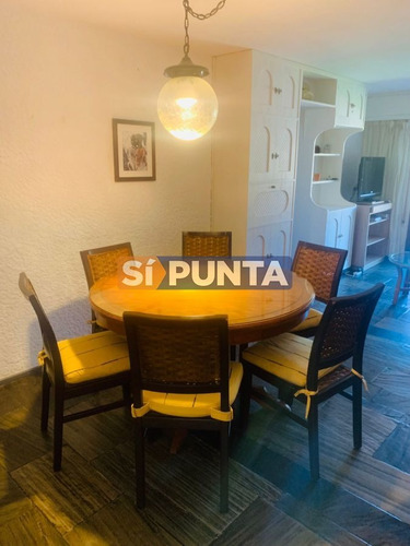 Imagen 3 de 8 de Apartamento En Venta, 2 Dormitorios, Punta Del Este