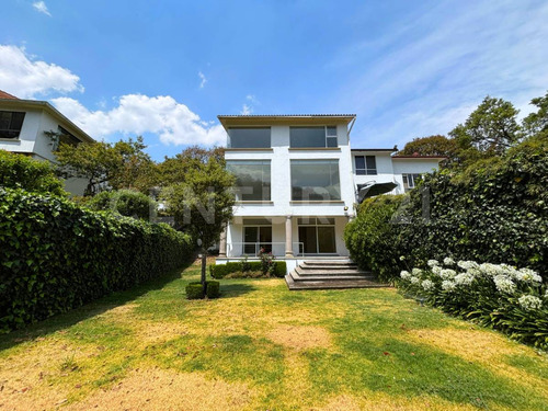 Casa En Condominio En Renta En Bosques De Tarango, Álvaro Obregón, Cdmx.