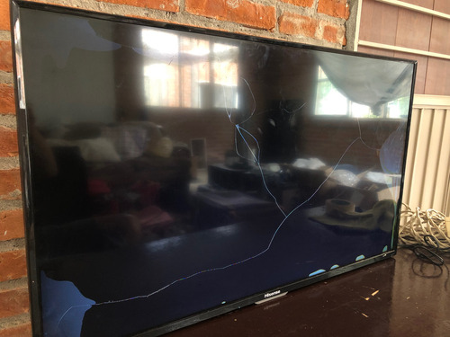 Pantalla Hisense Modelo 40h5. (para Piezas) (Usado)