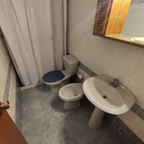Imagen 7 de 18 de Apartamento En Venta. Tres Cruces. Monoambiente Con Garaje.