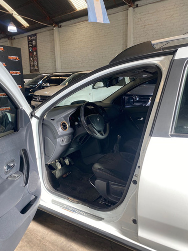 Renault Sandero Stepway 1.6 Privilege 105cv