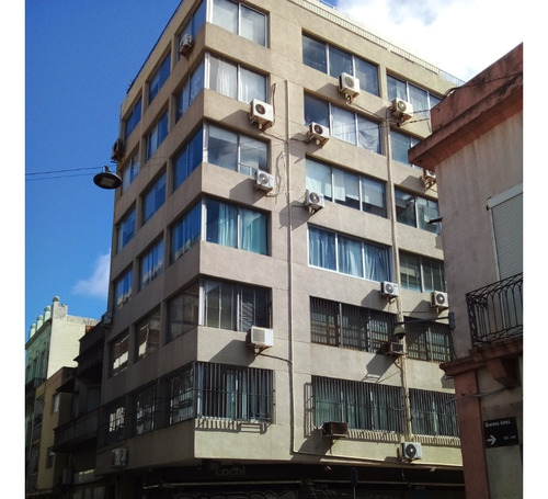 Proximo Plaza - Buenos Aires Y Zabala - Monoambiente Dividido-oficina O Vivienda