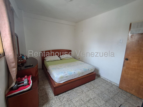 Gran Oportunidad Comodo Apartamento En Las Acacias. Mls # 25-21169 Lp