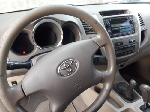 Toyota Hilux Sw4 2007 Srv Automatic