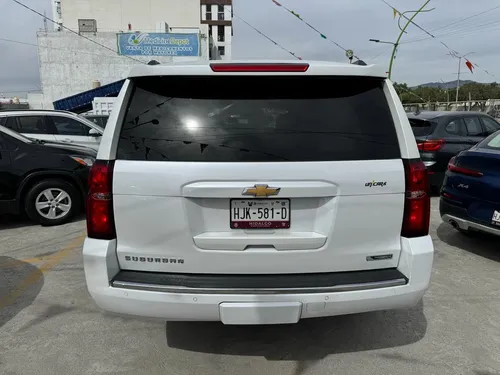 Chevrolet Suburban 5.4 Premier Piel 4x4 At