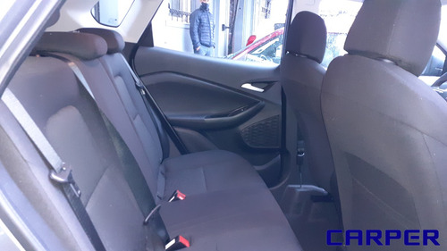 Imagen 7 de 11 de Chevrolet Tracker Ls 2023