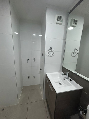 Arriendo Depto. De 1d1b En Fernandez Albano Metro El Parron
