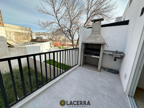 Exclusivo Depto 2 Amb. Con Cochera Y Parrilla