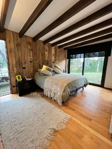 Hermosa Casa En Arriendo, En Condominio