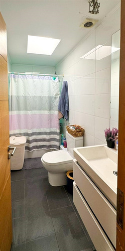Casa En Venta De 5 Dorm. En Concón