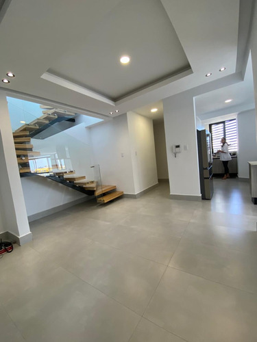 Venta De Penthouse En Evaristo Morales