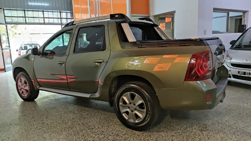 Imagen 4 de 10 de Renault Duster Oroch 2018 2.0 Privilege