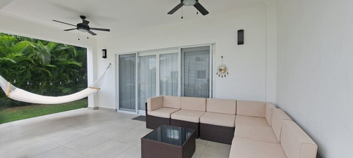 Alquiler Amplia Casa 3 Habitaciones En Vista Cana Bavaro Punta Cana