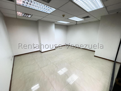 Oficina En Venta - Urb. Chacao.