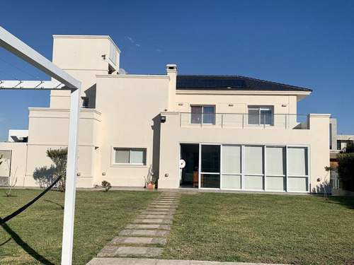 Imagen 22 de 30 de Casa De 4 Dormitorios En Venta En Siete Soles, Barrio Verandas. Con Pileta.