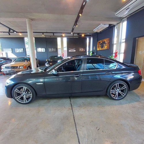 Imagen 8 de 15 de Bmw Serie 5 2011 4.4 550ia Premium 407cv Stept