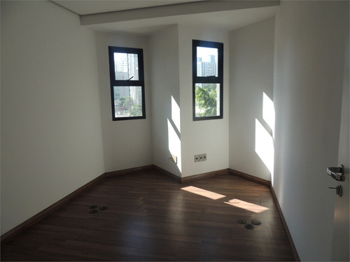 Imagem 10 de 23 de Sala Comercial Em Ótima Localização - Reo394854