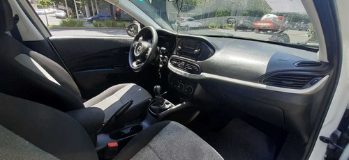 Imagen 11 de 15 de Dodge Neon 2017 1.4 Se Mt