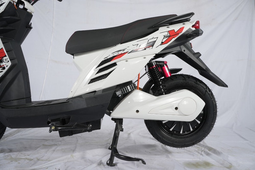 Imagen 16 de 18 de Motocicleta Electrica Ttx Motor 2000 W, Bat. Litio 72v/30 Ah