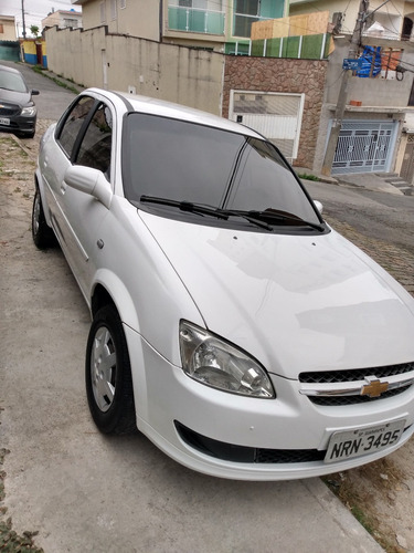 Vende-se Chevrolet/classic Ls 1.0 Flex 2011/2012 Cor Branca