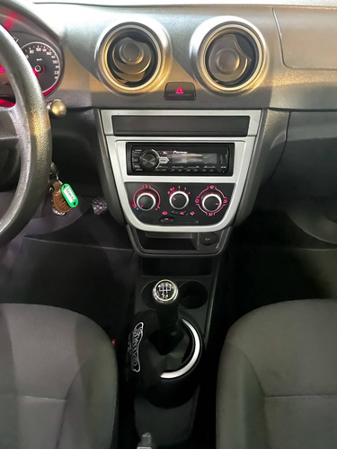 Imagem 2 de 8 de Volkswagen Saveiro 1.6 Mi Cs 8v Flex 2p Manual G.v
