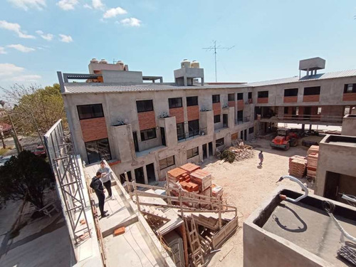 Imagen 13 de 14 de Departamento En Permuta En Lanus Este