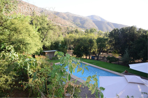 Casa Amoblada En Hermoso Entorno Y Con Gran Piscina