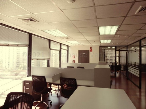 Hermosa Oficina En Venta En La Urbina Con Vigilancia