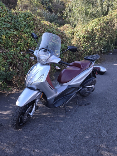 Piaggio Beverly 350