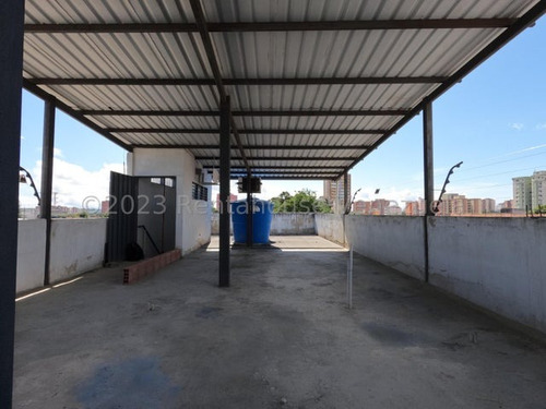 %# Edificio En Venta Con Grandes Oportunidades Para Invertir Al Centro- Este De Barquisimeto #$% Kenlimar Nieto 24-4370 &%$#