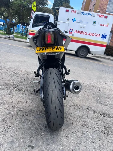 R15 V3 Bastante Jugueteada Con Soat Y Tecno Nuevos